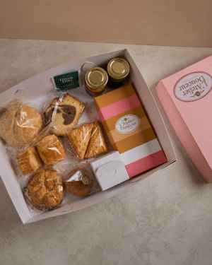 Alternative view of Caja de Desayuno