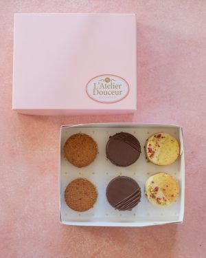 Alternative view of Caja de Alfajores
